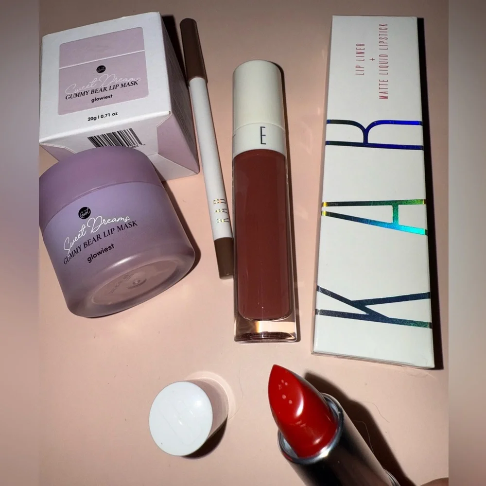 KAB Lip Liner and Lipstick Duo, Clinique Passion Pop Lipstick, Glowiest Lip Mask
